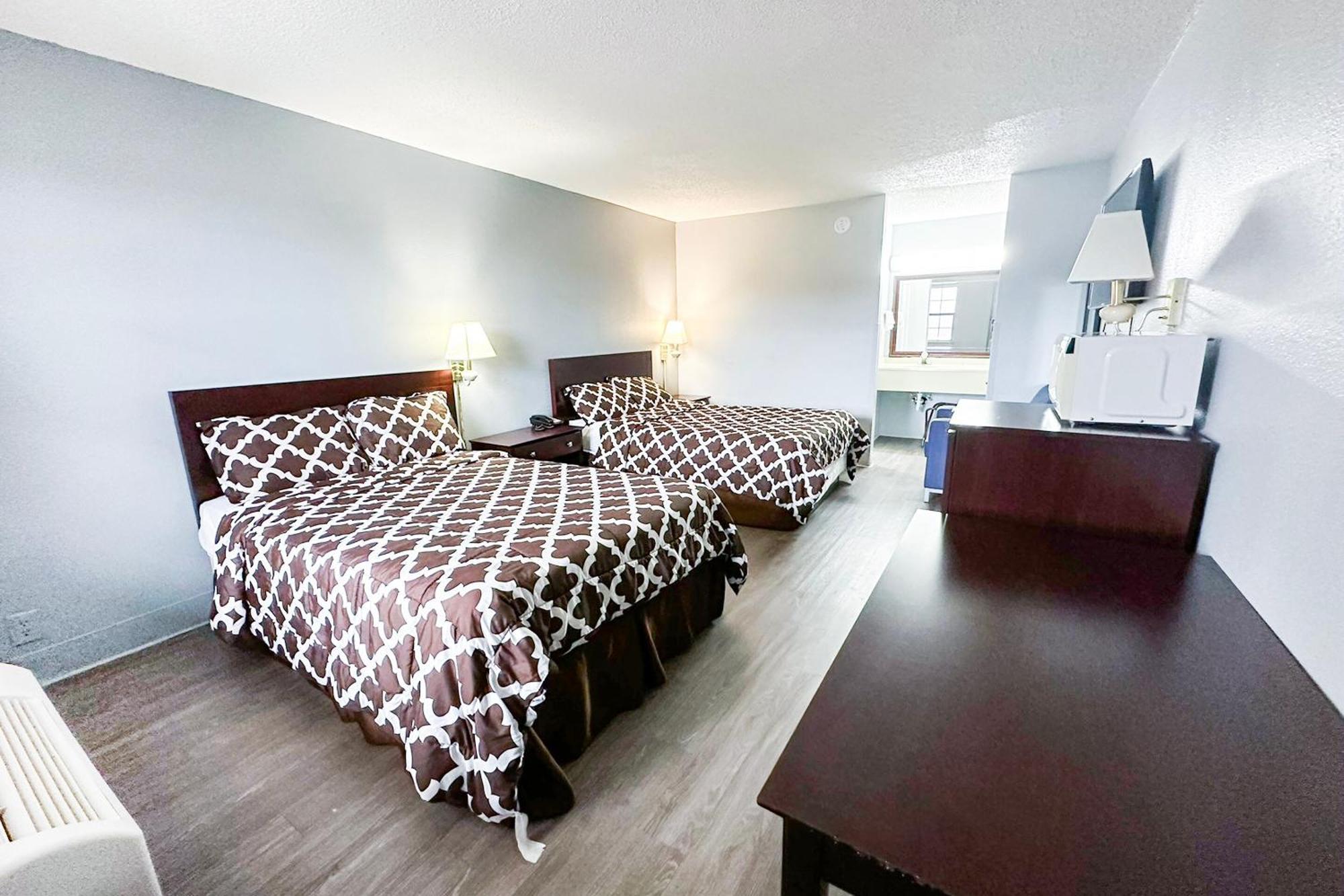 Happy Stay Inn Madisonville I-69 By Oyo Bagian luar foto