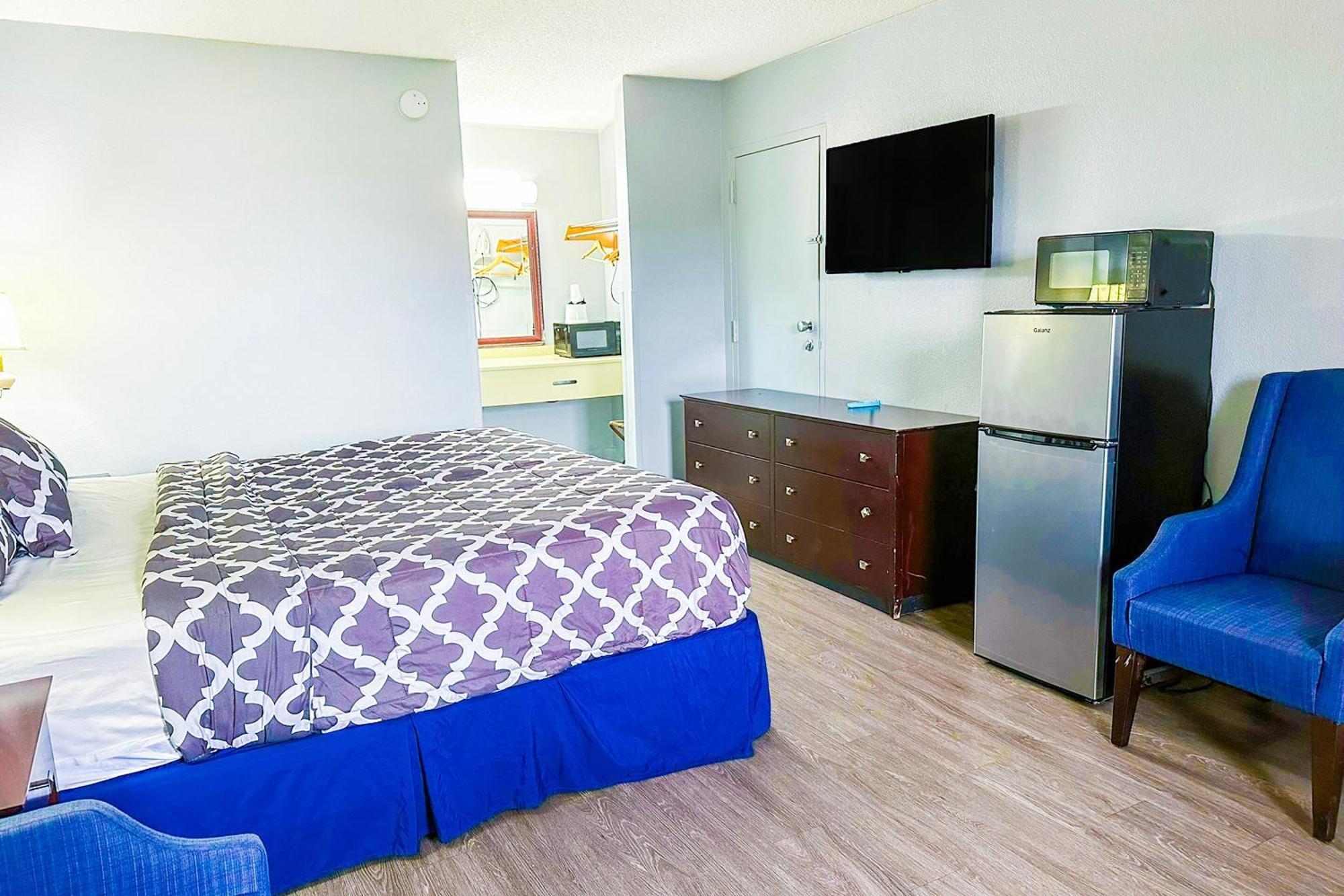 Happy Stay Inn Madisonville I-69 By Oyo Bagian luar foto