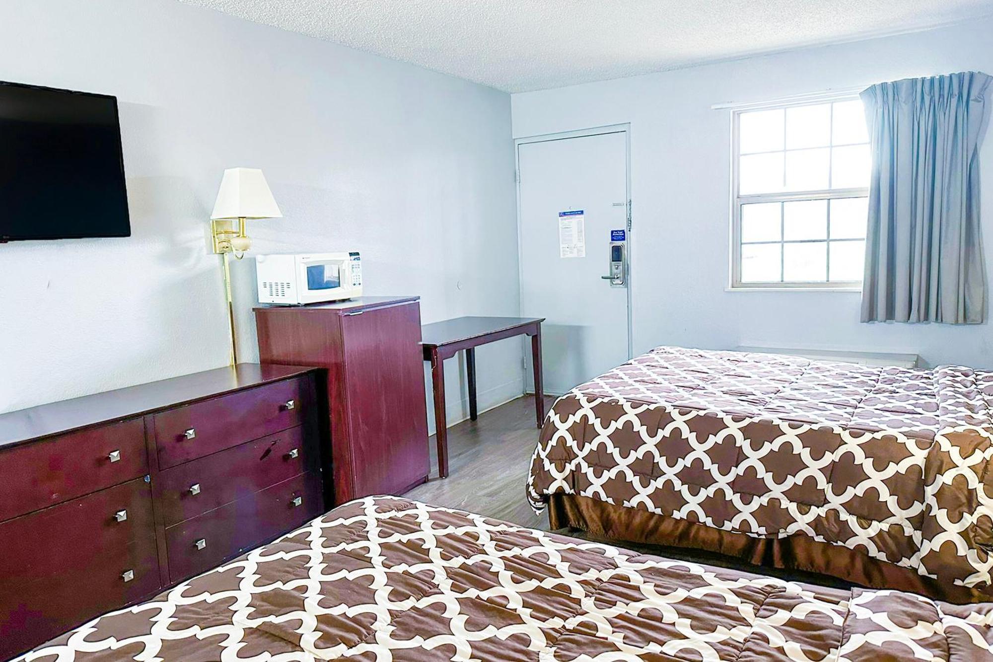 Happy Stay Inn Madisonville I-69 By Oyo Bagian luar foto
